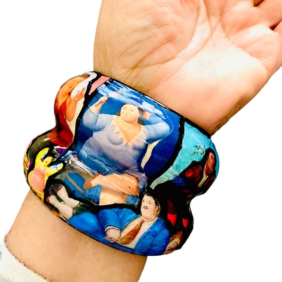 Fernando Botero Art Bangle Bracelet - Picture 10 of 16